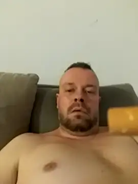 mikaaaaase online show from March 28, 2026, 11:59 pm