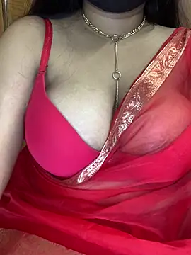 Snapshot of Doodhwaali chatting on January 17, 2025, 11:51 pm Doodhwaali online show from January 17, 2025, 11:51 pm