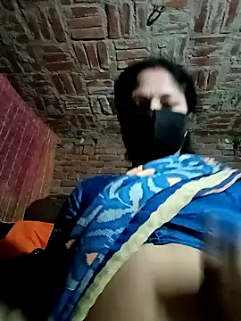 Snapshot of Suman007 chatting on December 3, 2024, 5:01 pm Suman007 online show from December 3, 2024, 5:01 pm