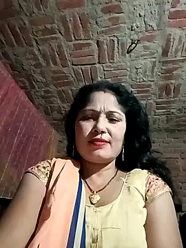 Snapshot of Suman007 chatting on December 9, 2024, 2:06 pm Suman007 online show from December 9, 2024, 2:06 pm