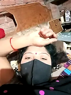 Snapshot of Suman007 chatting on December 23, 2024, 6:33 am Suman007 online show from December 23, 2024, 6:33 am