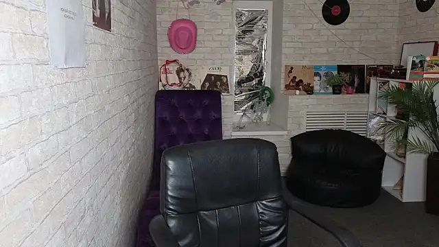 Nika Kitten online show from February 25, 2026, 10:36 am