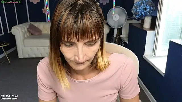 Snapshot of Nika_Kitten chatting on July 16, 2026, 8:20 am Nika Kitten online show from July 16, 2026, 8:20 am