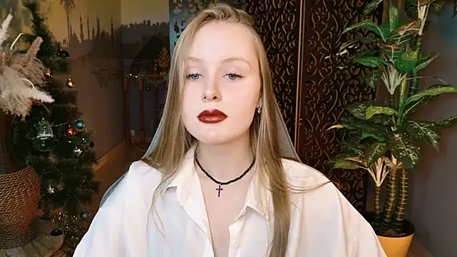 VivienLeeigh online show from January 15, 2026, 1:16 pm