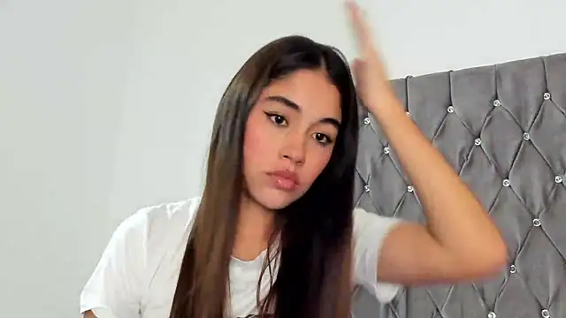 AriaMontgomery online show from January 28, 2025, 4:29 am