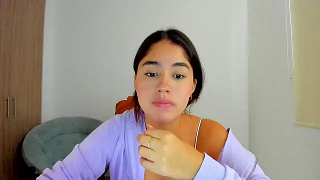 AriaMontgomery online show from March 5, 2025, 2:56 pm