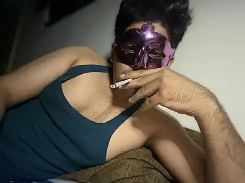 Snapshot of Freebird783 chatting on November 3, 2025, 7:37 pm Freebird783 online show from November 3, 2025, 7:37 pm