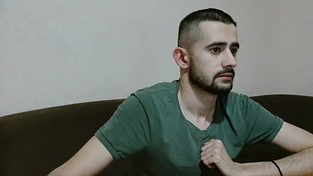 Snapshot of Sweet__Daddy chatting on December 4, 2024, 8:07 pm Sweet Daddy online show from December 4, 2024, 8:07 pm