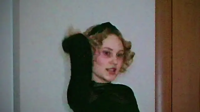 Snapshot of Sweet__Daddy chatting on December 29, 2024, 8:04 pm Sweet Daddy online show from December 29, 2024, 8:04 pm