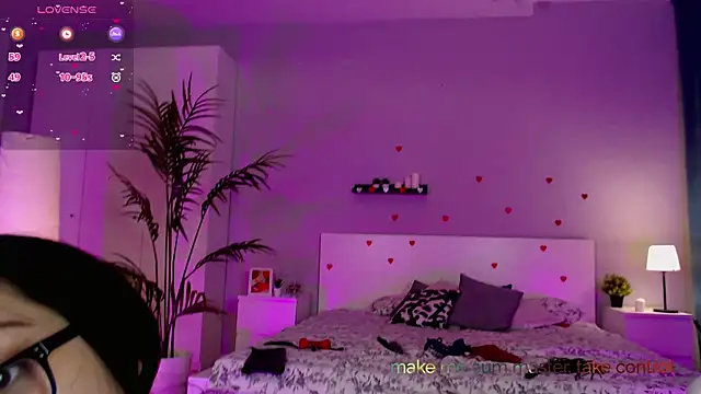 Marine Vact online show from February 19, 2025, 8:31 pm