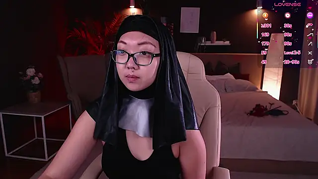 Marine Vact online show from October 1, 2025, 2:01 pm