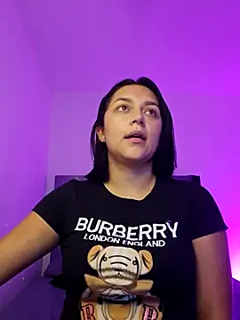 EmilySavvato online show from September 30, 2025, 7:41 pm