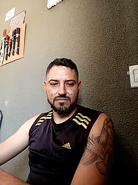 P4uzud4O online show from April 16, 2026, 12:39 pm