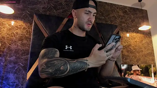 JeanColleman online show from April 13, 2026, 11:21 pm