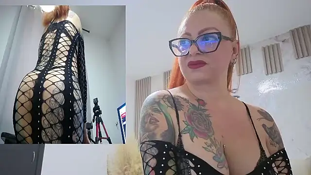 Snapshot of EMILY_ROUSSE71 chatting on March 5, 2026, 9:11 pm EMILY ROUSSE71 online show from March 5, 2026, 9:11 pm
