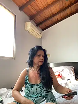 Sharongirl07 online show from November 22, 2025, 12:48 pm