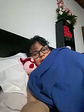 Sharongirl07 online show from December 4, 2025, 11:19 am