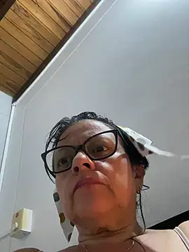 Snapshot of Sharongirl07 chatting on March 14, 2026, 3:01 am Sharongirl07 online show from March 14, 2026, 3:01 am