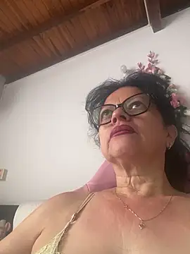 Snapshot of Sharongirl07 chatting on April 13, 2026, 12:54 pm Sharongirl07 online show from April 13, 2026, 12:54 pm