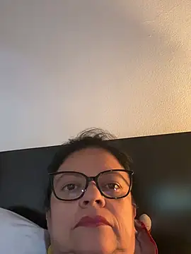 Sharongirl07 online show from July 13, 2026, 9:45 am