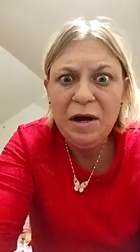 Snapshot of Playmate86 chatting on December 6, 2024, 8:37 am Playmate86 online show from December 6, 2024, 8:37 am