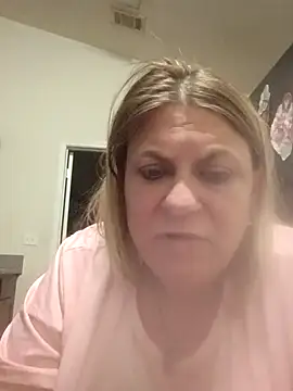 Snapshot of Playmate86 chatting on March 25, 2026, 4:07 am Playmate86 online show from March 25, 2026, 4:07 am