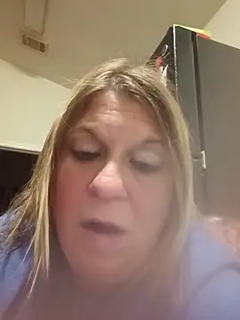 Snapshot of Playmate86 chatting on March 28, 2026, 1:38 am Playmate86 online show from March 28, 2026, 1:38 am