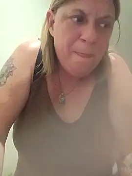 Snapshot of Playmate86 chatting on April 2, 2026, 4:54 am Playmate86 online show from April 2, 2026, 4:54 am