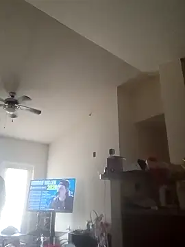 Snapshot of Playmate86 chatting on April 5, 2026, 3:42 pm Playmate86 online show from April 5, 2026, 3:42 pm