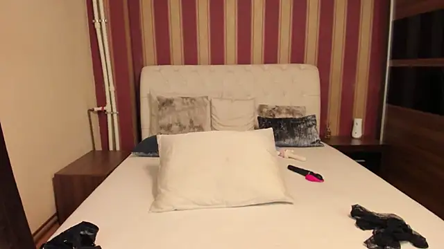 AshPage online show from February 4, 2026, 10:15 pm