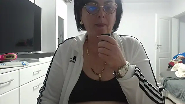 Amandamuller1982 online show from November 13, 2025, 12:53 am