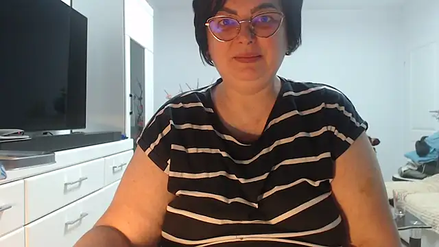Snapshot of Amandamuller1982 chatting on March 11, 2026, 9:54 pm Amandamuller1982 online show from March 11, 2026, 9:54 pm