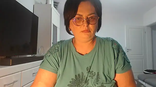 Snapshot of Amandamuller1982 chatting on June 15, 2026, 12:18 pm Amandamuller1982 online show from June 15, 2026, 12:18 pm