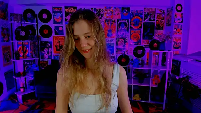 Snapshot of Sharon_Evansi chatting on December 30, 2024, 2:51 pm Sharon Evansi online show from December 30, 2024, 2:51 pm