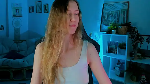 Snapshot of Sharon_Evansi chatting on February 11, 2025, 11:43 am Sharon Evansi online show from February 11, 2025, 11:43 am