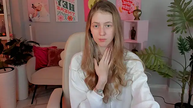 Snapshot of Sharon_Evansi chatting on December 20, 2025, 11:28 am Sharon Evansi online show from December 20, 2025, 11:28 am