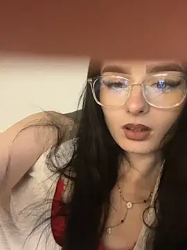 AdelinaAlia online show from May 19, 2026, 8:15 pm