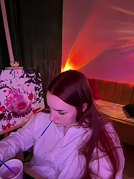 CookyDaisy online show from December 6, 2024, 4:38 pm