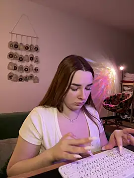 CookyDaisy online show from January 5, 2025, 11:01 pm