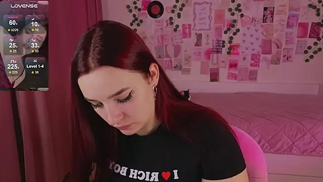 CookyDaisy online show from November 19, 2025, 8:31 pm