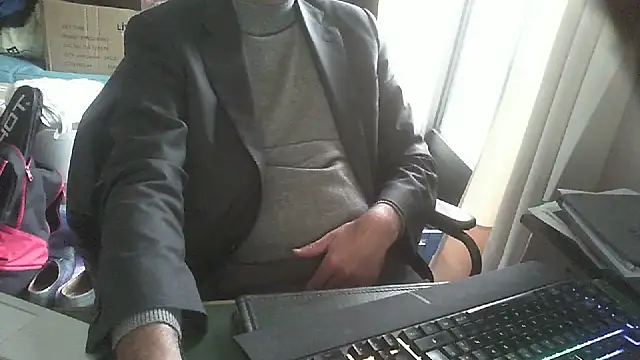 Snapshot of shyfrenchcock1 chatting on February 5, 2026, 1:16 pm shyfrenchcock1 online show from February 5, 2026, 1:16 pm