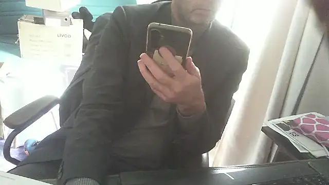 Snapshot of shyfrenchcock1 chatting on February 13, 2026, 10:22 am shyfrenchcock1 online show from February 13, 2026, 10:22 am