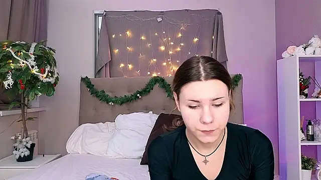 Snapshot of Bella_Murrr chatting on January 13, 2025, 12:56 pm Bella Murrr online show from January 13, 2025, 12:56 pm