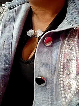 VIOLETA-25  online show from March 22, 2025, 9:42 pm