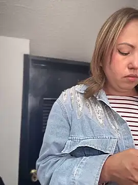 VIOLETA-25  online show from October 22, 2025, 3:01 pm