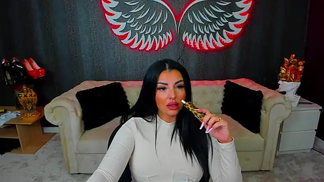 Snapshot of anemarieejolie chatting on December 2, 2025, 5:08 pm anemarieejolie online show from December 2, 2025, 5:08 pm