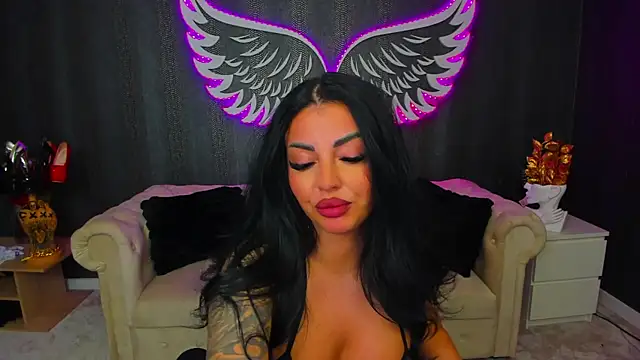 Snapshot of anemarieejolie chatting on December 17, 2025, 5:30 pm anemarieejolie online show from December 17, 2025, 5:30 pm