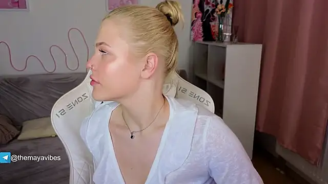 Maya Rave online show from February 27, 2026, 3:39 am