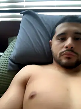 LATINMOBB online show from November 7, 2025, 8:09 pm