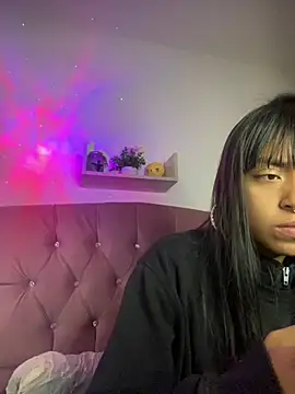 bonnie 18x online show from February 22, 2025, 2:52 pm